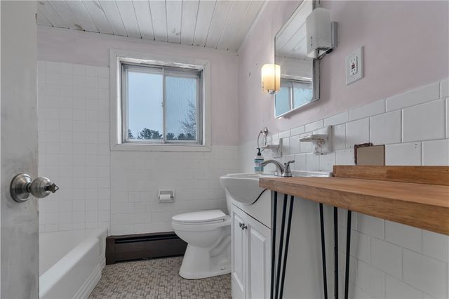 22 RAWLINSON Drive, Coventry, RI 02816