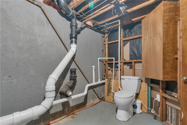 22 RAWLINSON Drive, Coventry, RI 02816