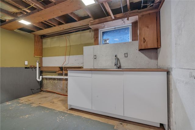 22 RAWLINSON Drive, Coventry, RI 02816