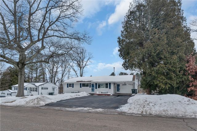 22 RAWLINSON Drive, Coventry, RI 02816