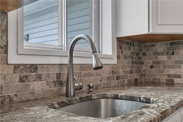 22 RAWLINSON Drive, Coventry, RI 02816