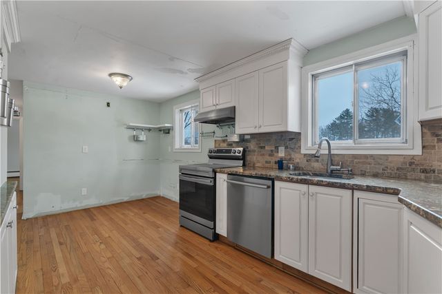 22 RAWLINSON Drive, Coventry, RI 02816