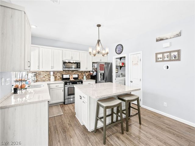 2199 Maple Shade Street, Henderson, NV 89002