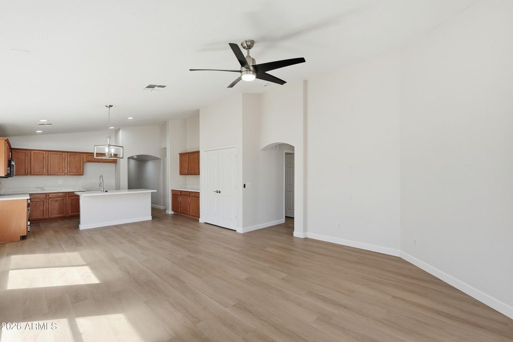 35465 N BELGIAN BLUE Court, San Tan Valley, AZ 85143 — photo 3