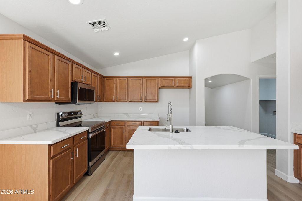35465 N BELGIAN BLUE Court, San Tan Valley, AZ 85143 — photo 5