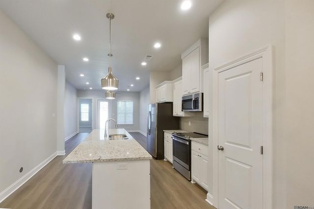 15631 Boothy Ln, Baton Rouge, LA 70817