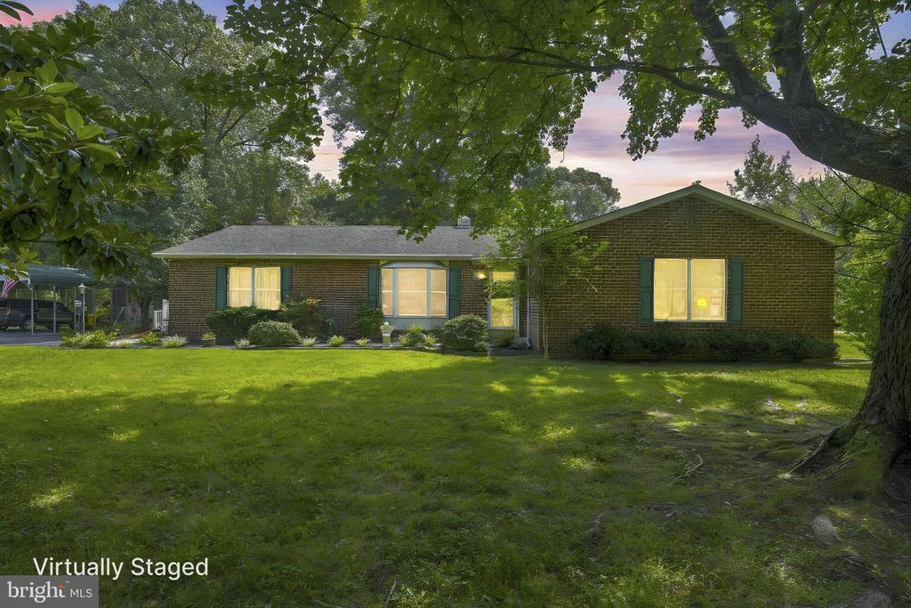 4949 IDLEWILDE RD, Shady Side, MD 20764