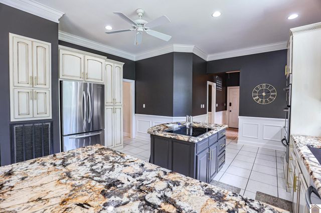 265 Ashcreek Road, Paducah, KY 42001