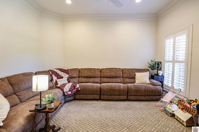 265 Ashcreek Road, Paducah, KY 42001