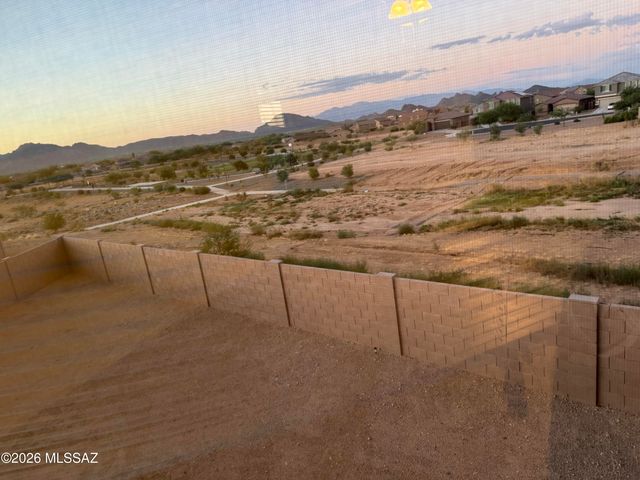 7801 S Walnutview Drive, Tucson, AZ 85757