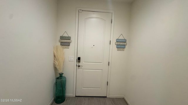 7801 S Walnutview Drive, Tucson, AZ 85757