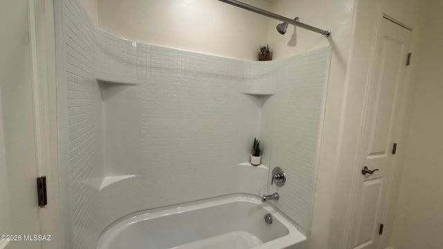 7801 S Walnutview Drive, Tucson, AZ 85757