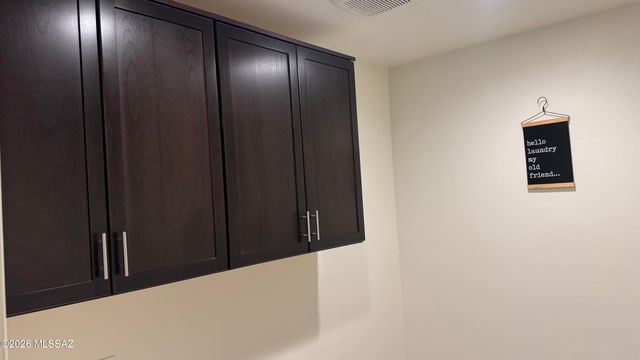 7801 S Walnutview Drive, Tucson, AZ 85757