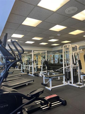 2555 Collins Ave 2207, Miami Beach, FL 33140