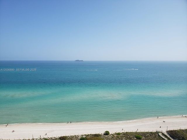 2555 Collins Ave 2207, Miami Beach, FL 33140