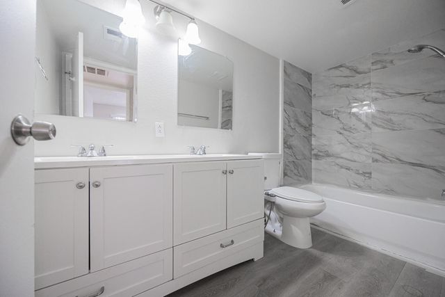 2352 E Broadway Road B, Mesa, AZ 85204