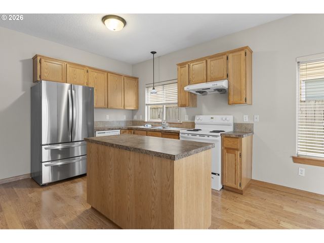 765 Ne 93RD Ave, Portland, OR 97220
