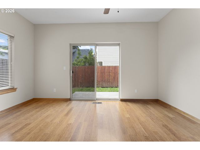 765 Ne 93RD Ave, Portland, OR 97220