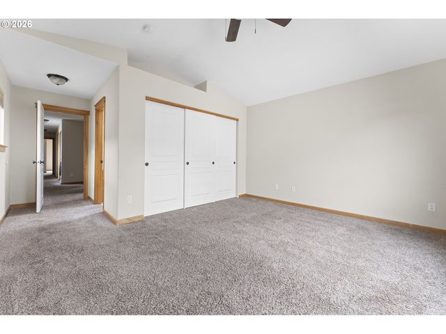 765 Ne 93RD Ave, Portland, OR 97220