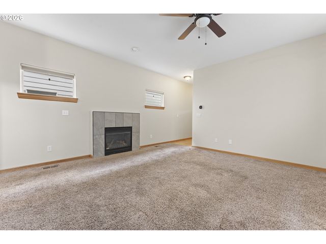 765 Ne 93RD Ave, Portland, OR 97220