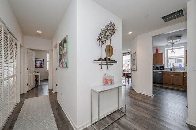 1700 Riverwoods Drive 414, Melrose Park, IL 60160