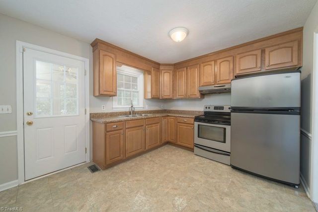 3181 Bethel Church Road, Kernersville, NC 27284