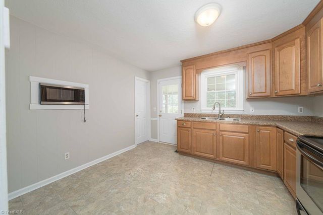 3181 Bethel Church Road, Kernersville, NC 27284