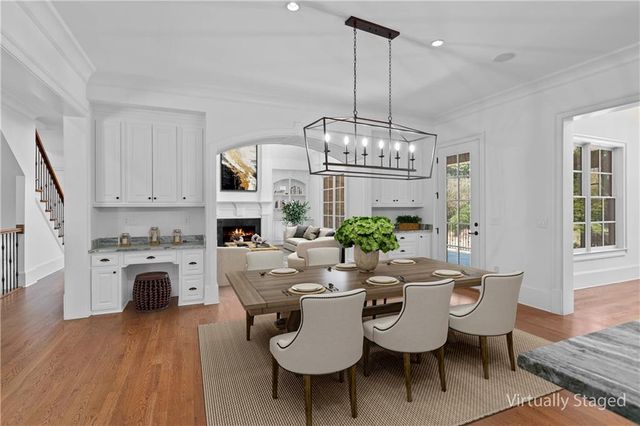 130 Manor Lake Court, Milton, GA 30004