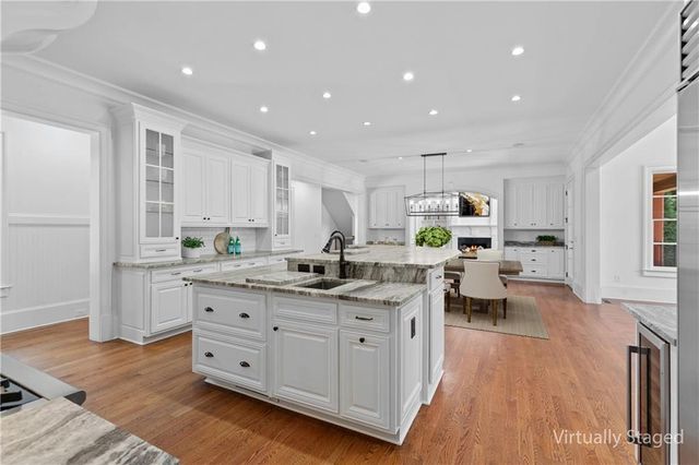 130 Manor Lake Court, Milton, GA 30004