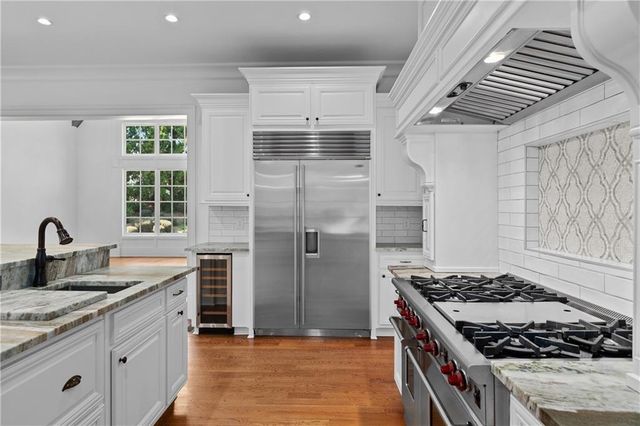 130 Manor Lake Court, Milton, GA 30004