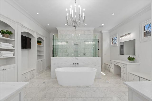 130 Manor Lake Court, Milton, GA 30004