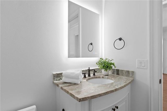 130 Manor Lake Court, Milton, GA 30004