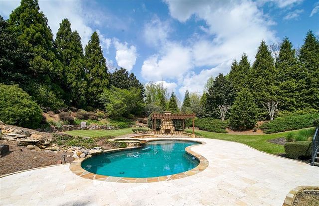 130 Manor Lake Court, Milton, GA 30004