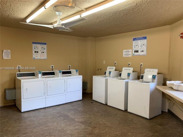 8075 SW 107th Ave 304, Miami, FL 33173