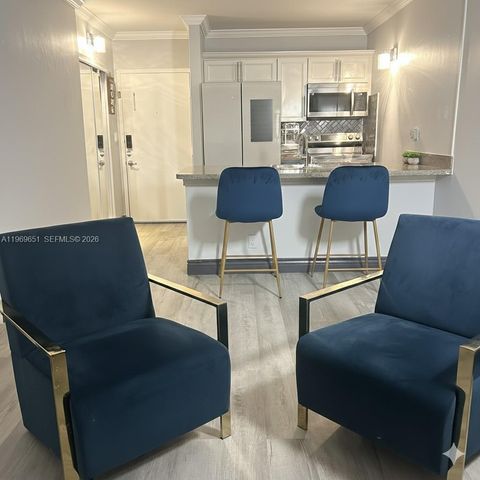 2401 Riverside Dr 313-B, Coral Springs, FL 33065