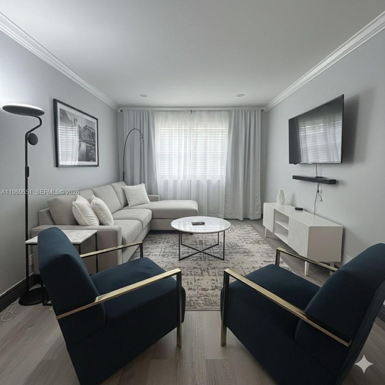 2401 Riverside Dr 313-B, Coral Springs, FL 33065