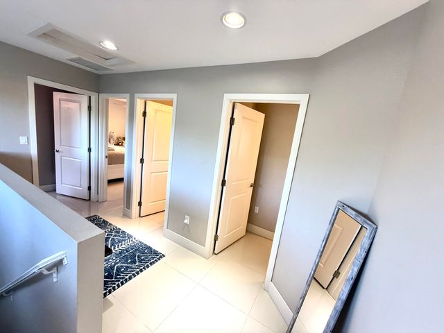 15 Lakeview Drive, Key Largo, FL 33037