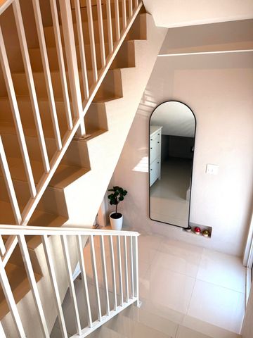 15 Lakeview Drive, Key Largo, FL 33037