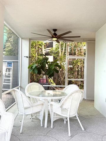 15 Lakeview Drive, Key Largo, FL 33037