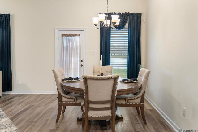 8256 Sweetgum Dr, Gonzales, LA 70737