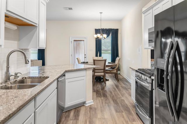 8256 Sweetgum Dr, Gonzales, LA 70737