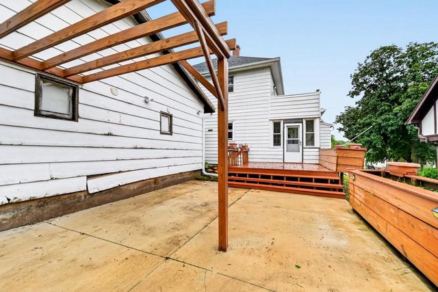 901-903 2nd Street, New Glarus, WI 53574