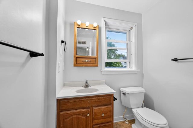 901-903 2nd Street, New Glarus, WI 53574