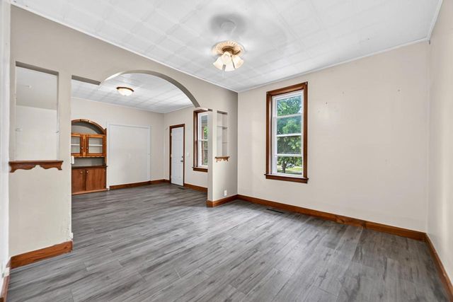 901-903 2nd Street, New Glarus, WI 53574