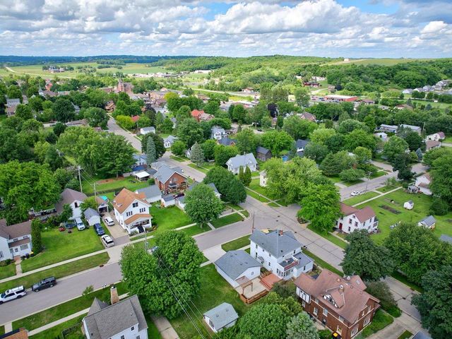 901-903 2nd Street, New Glarus, WI 53574