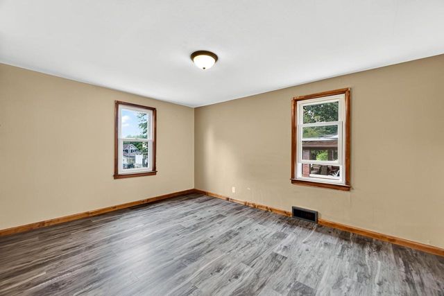 901-903 2nd Street, New Glarus, WI 53574