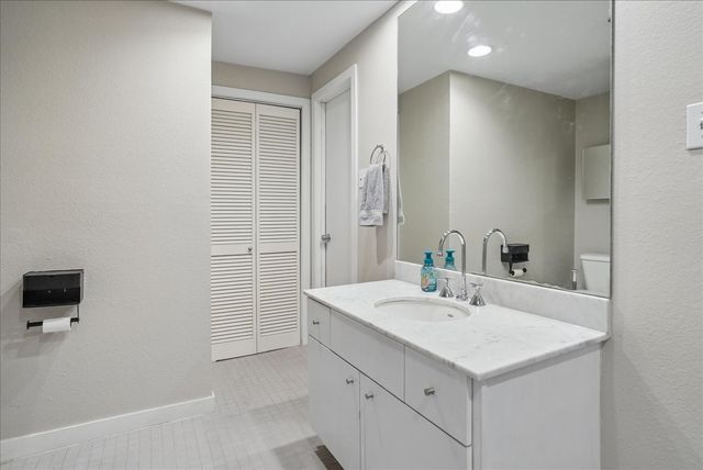 4111 Cole Avenue 14, Dallas, TX 75204