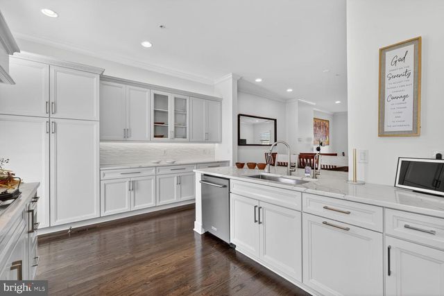 619 E CUSTIS AVE, Alexandria, VA 22301