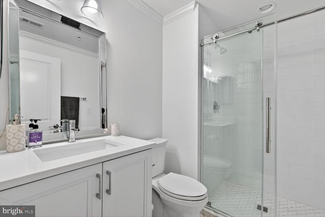 619 E CUSTIS AVE, Alexandria, VA 22301