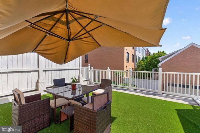 619 E CUSTIS AVE, Alexandria, VA 22301